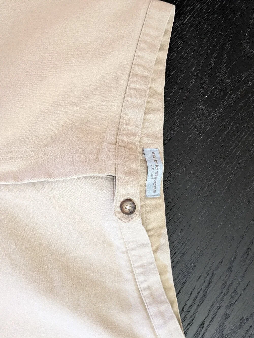 Valerie Stevens Light Beige Straight Leg Capri Pants Size 8